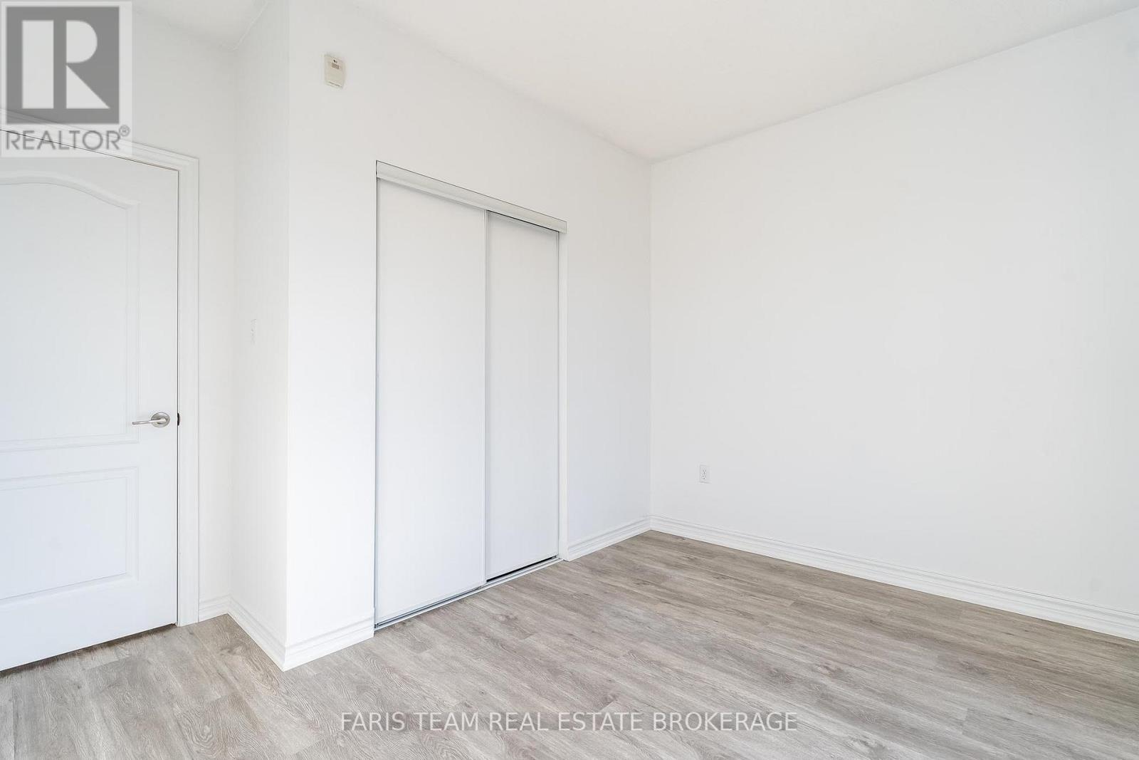 402 - 100 Dean Avenue, Barrie, Ontario  L9J 0H1 - Photo 20 - S12581196