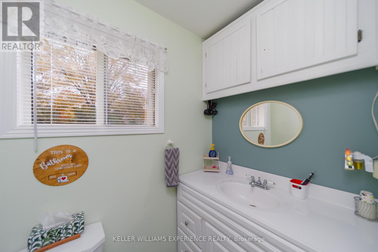 1 Bush Street, Severn (Coldwater), Ontario  L0K 1E0 - Photo 11 - S12581222