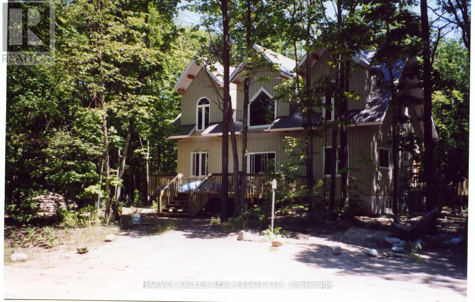 6 MKWA MIIKAANS LANE, Christian Island 30, Ontario