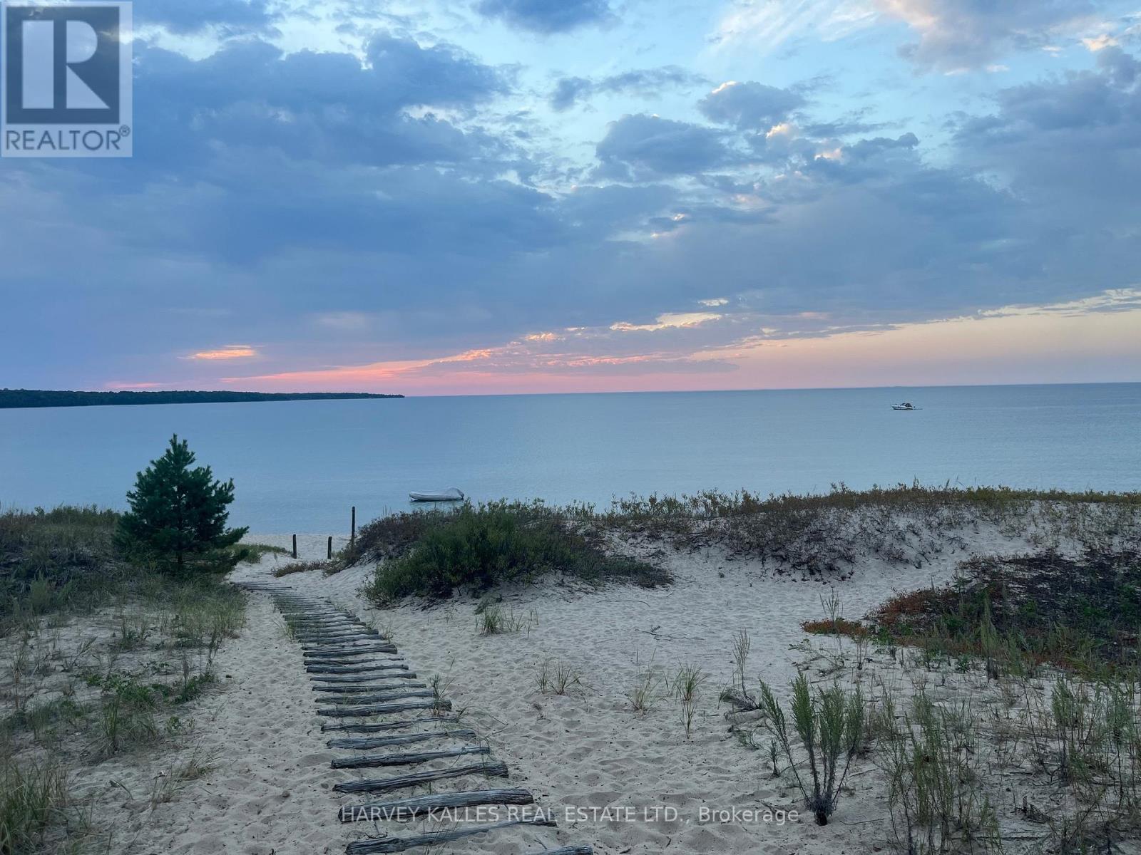 6 Mkwa Miikaans Lane, Christian Island 30, Ontario  L9M 0A9 - Photo 16 - S12581264