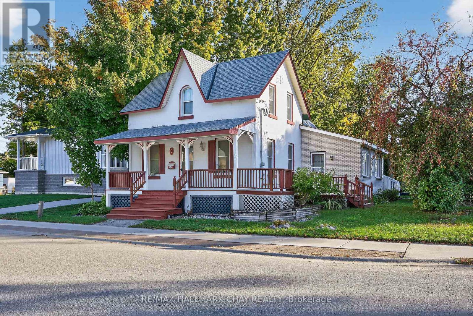 9 MARIA STREET, Springwater, Ontario