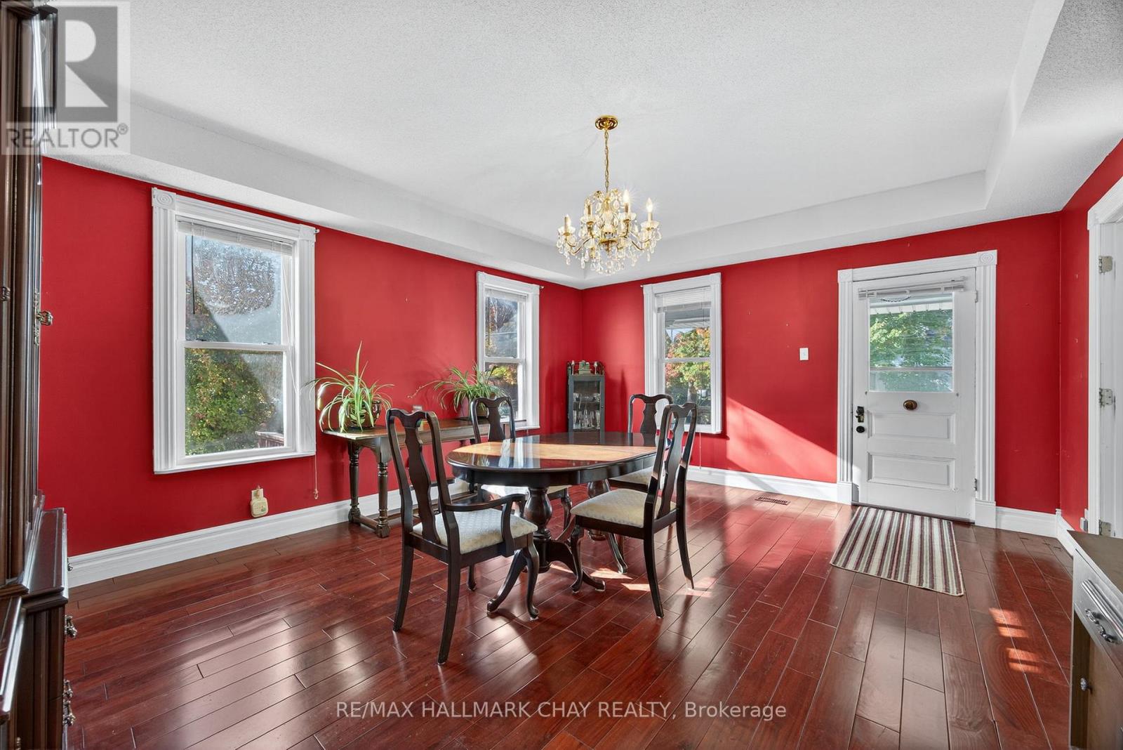 9 Maria Street, Springwater, Ontario  L0L 1P0 - Photo 3 - S12581372