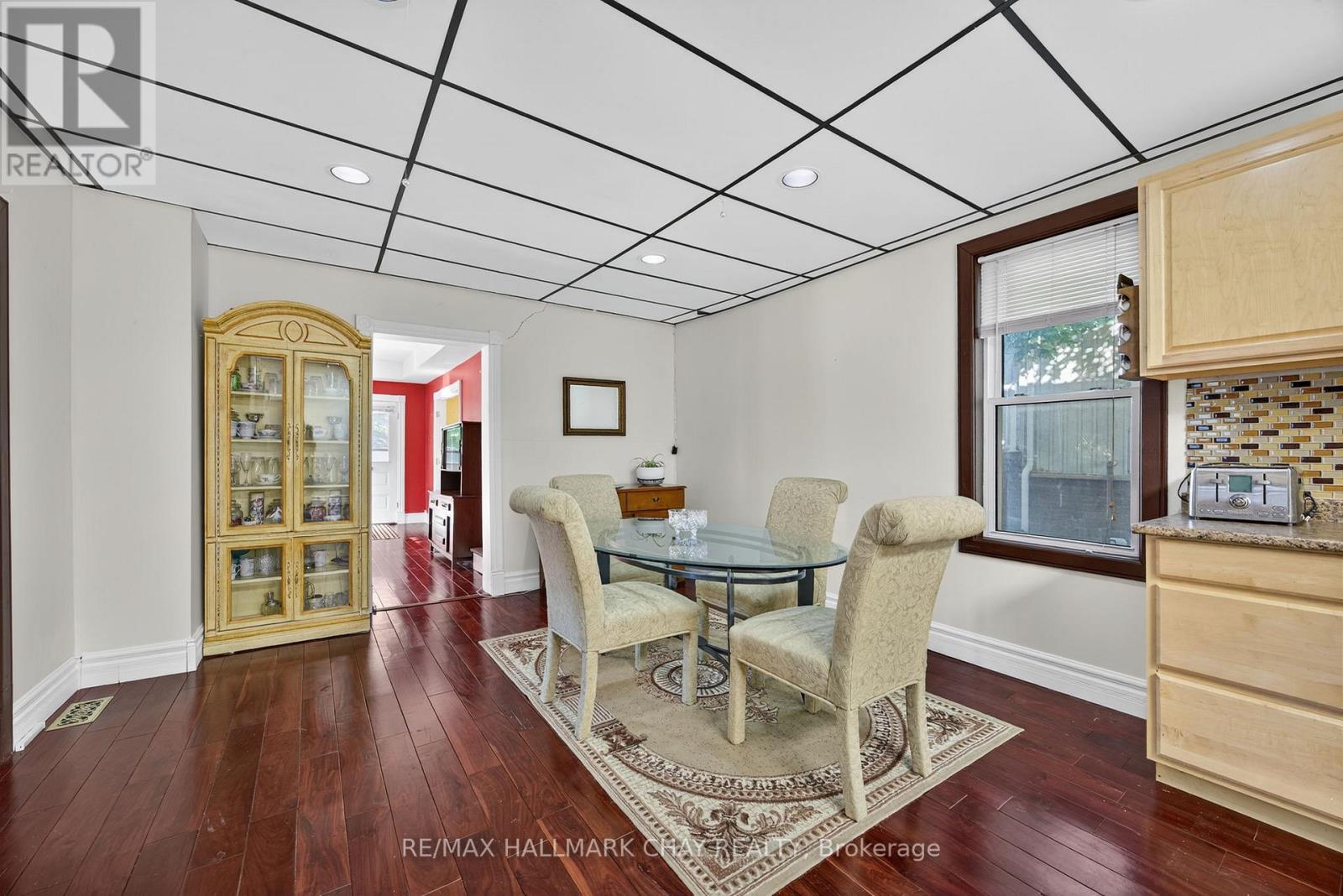 9 Maria Street, Springwater, Ontario  L0L 1P0 - Photo 8 - S12581372