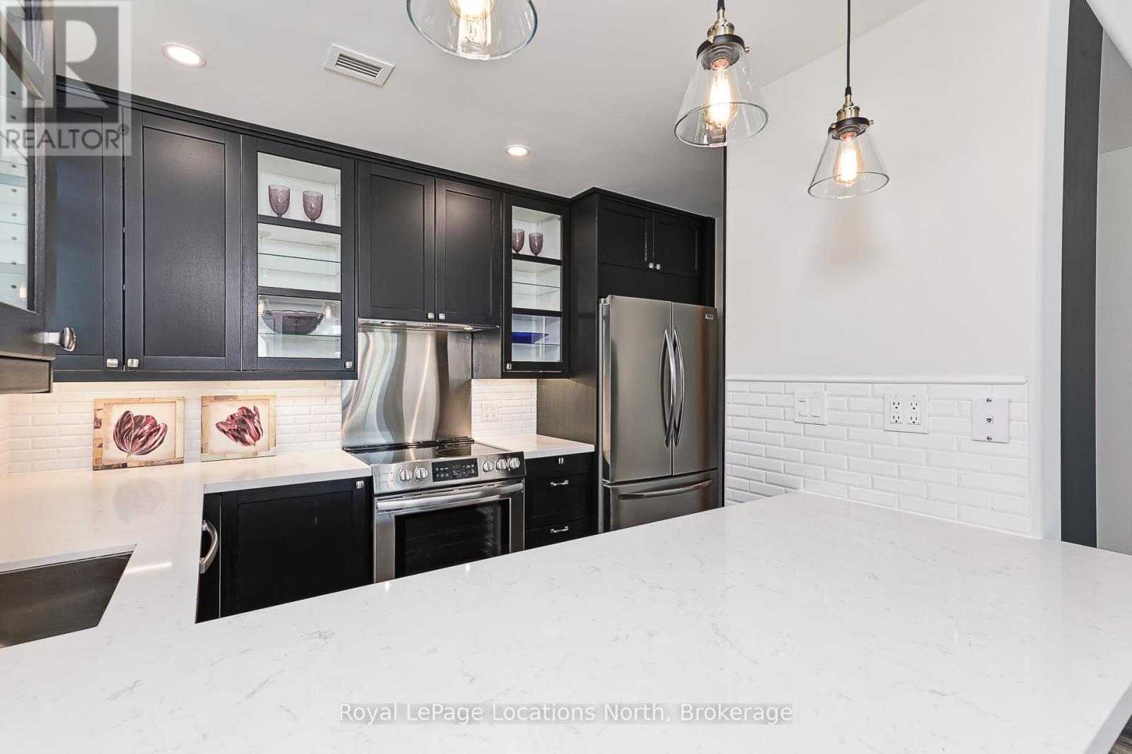 207 - 10 Bay Street E, Blue Mountains, Ontario  N0H 2P0 - Photo 18 - X12581462