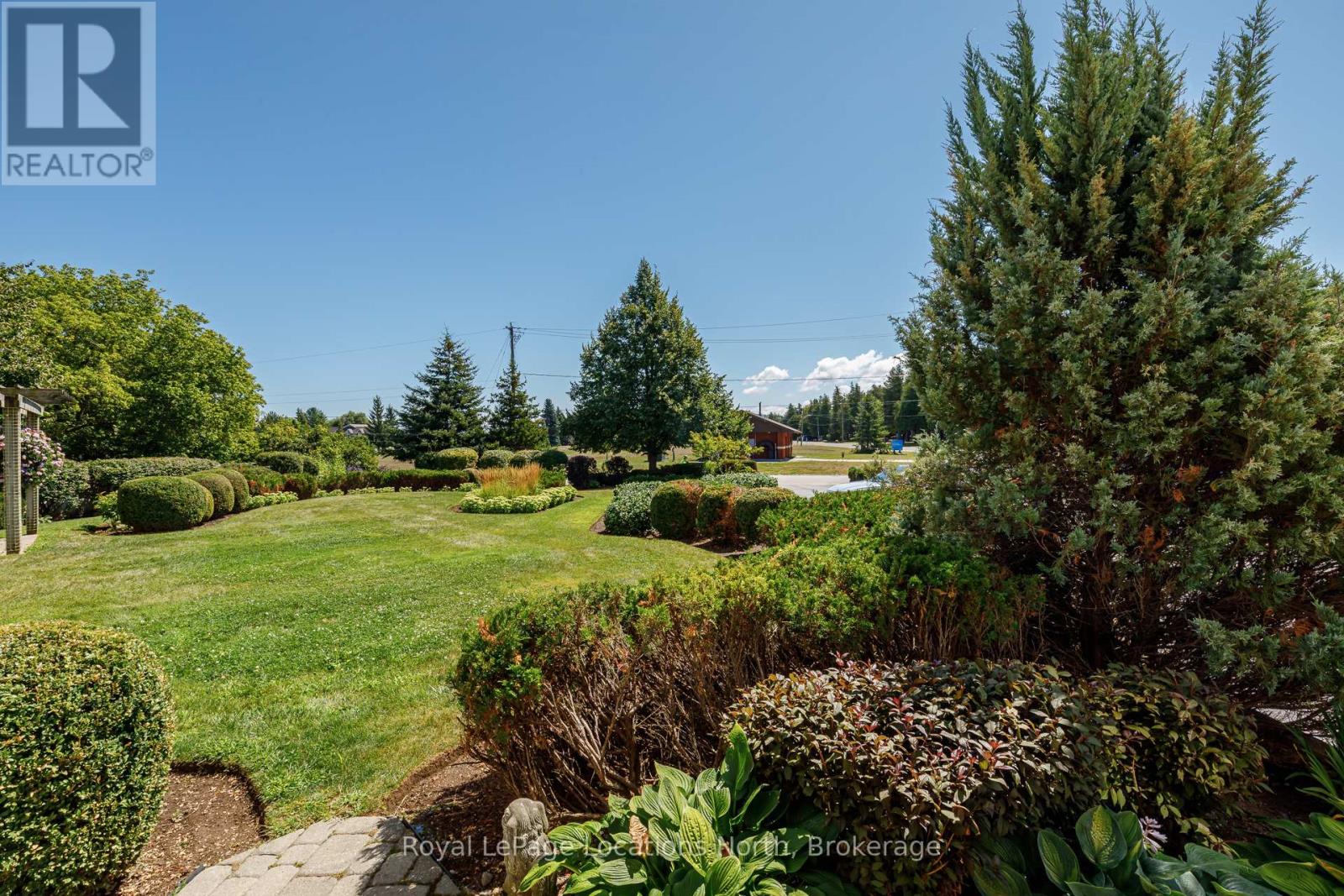 207 - 10 Bay Street E, Blue Mountains, Ontario  N0H 2P0 - Photo 8 - X12581462