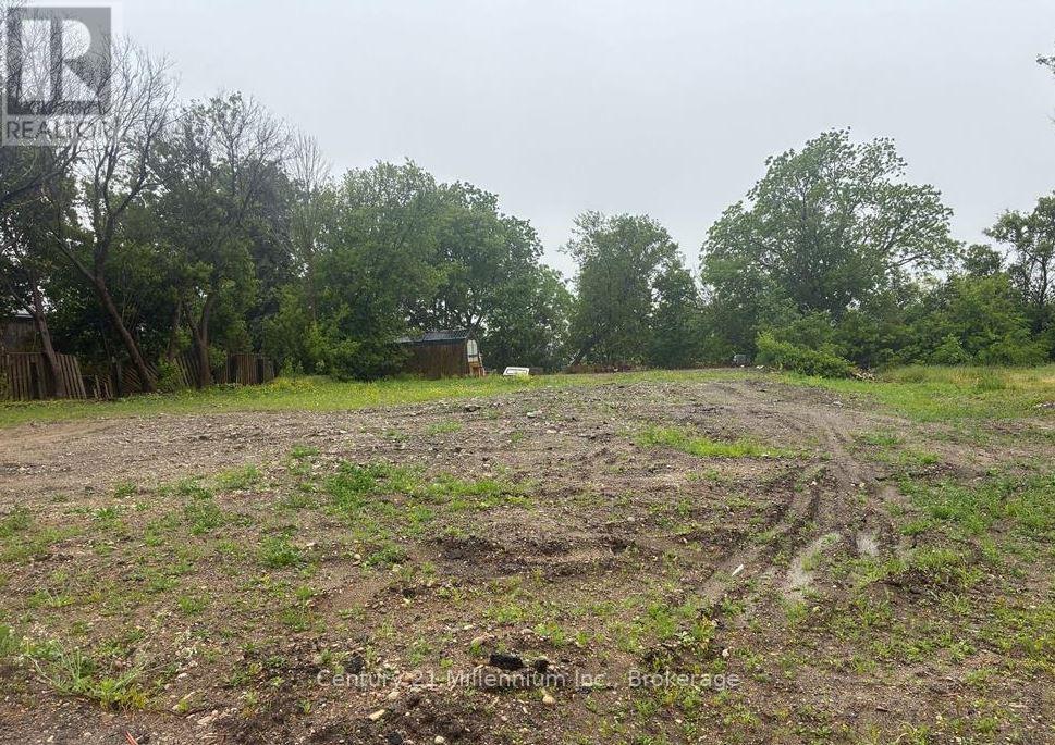 330 Durham Market Street S, Kincardine, Ontario  N2Z 2A2 - Photo 3 - X12581472