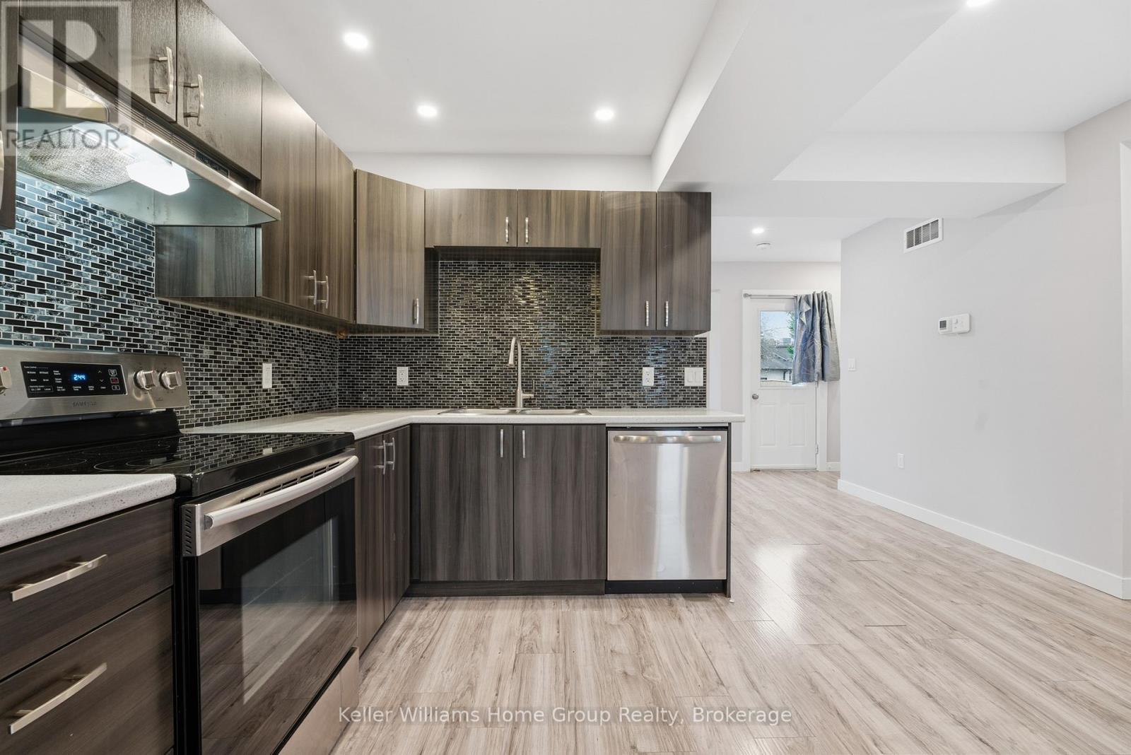 475 11th Street, Hanover, Ontario  N4N 1S9 - Photo 9 - X12581476