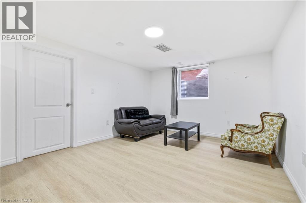 19 Winthrop Place, Stoney Creek, Ontario  L8G 3M3 - Photo 35 - 40787042