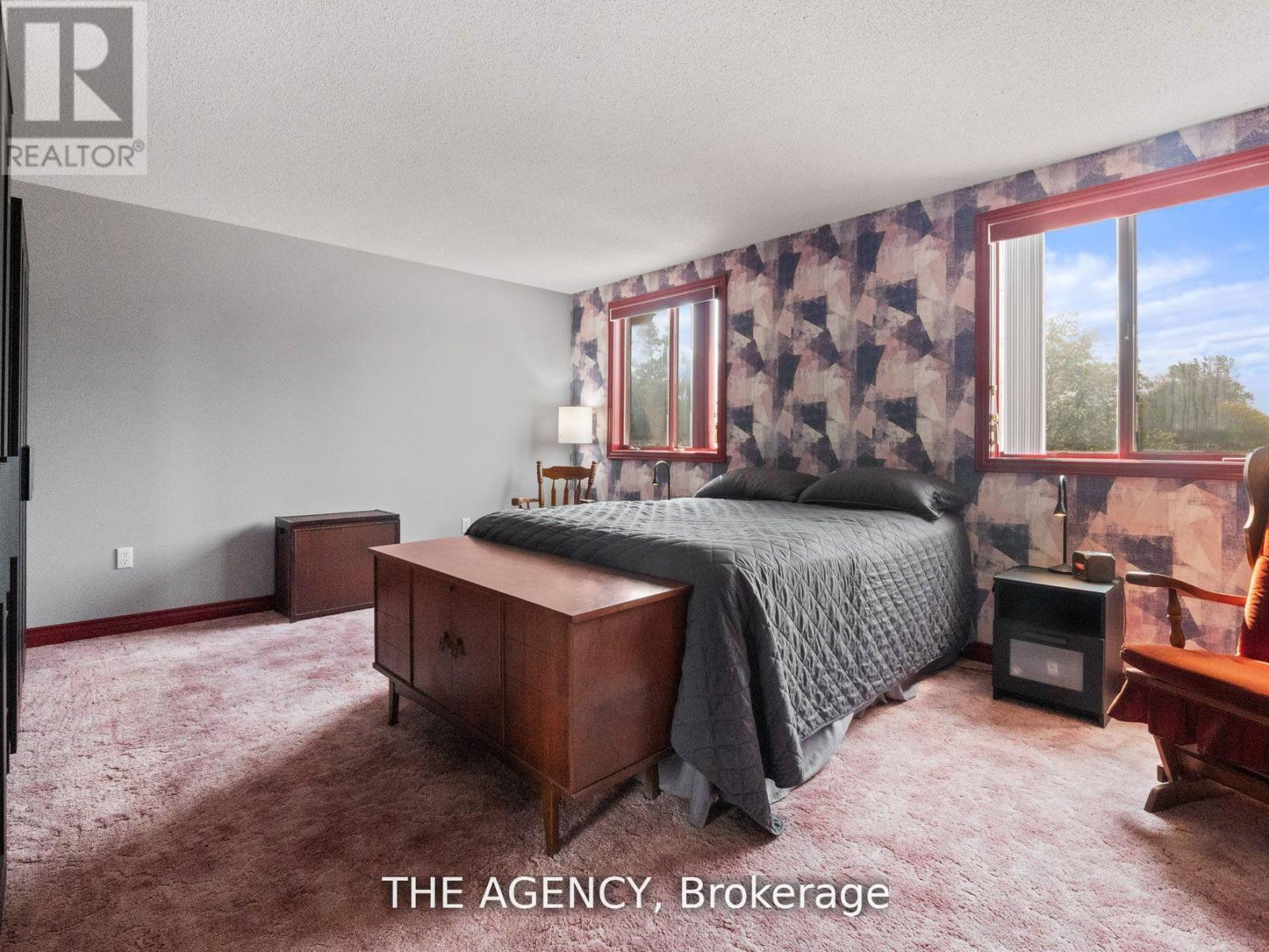 106 Spruceside Crescent, Pelham, Ontario  L0S 1E0 - Photo 27 - X12436238