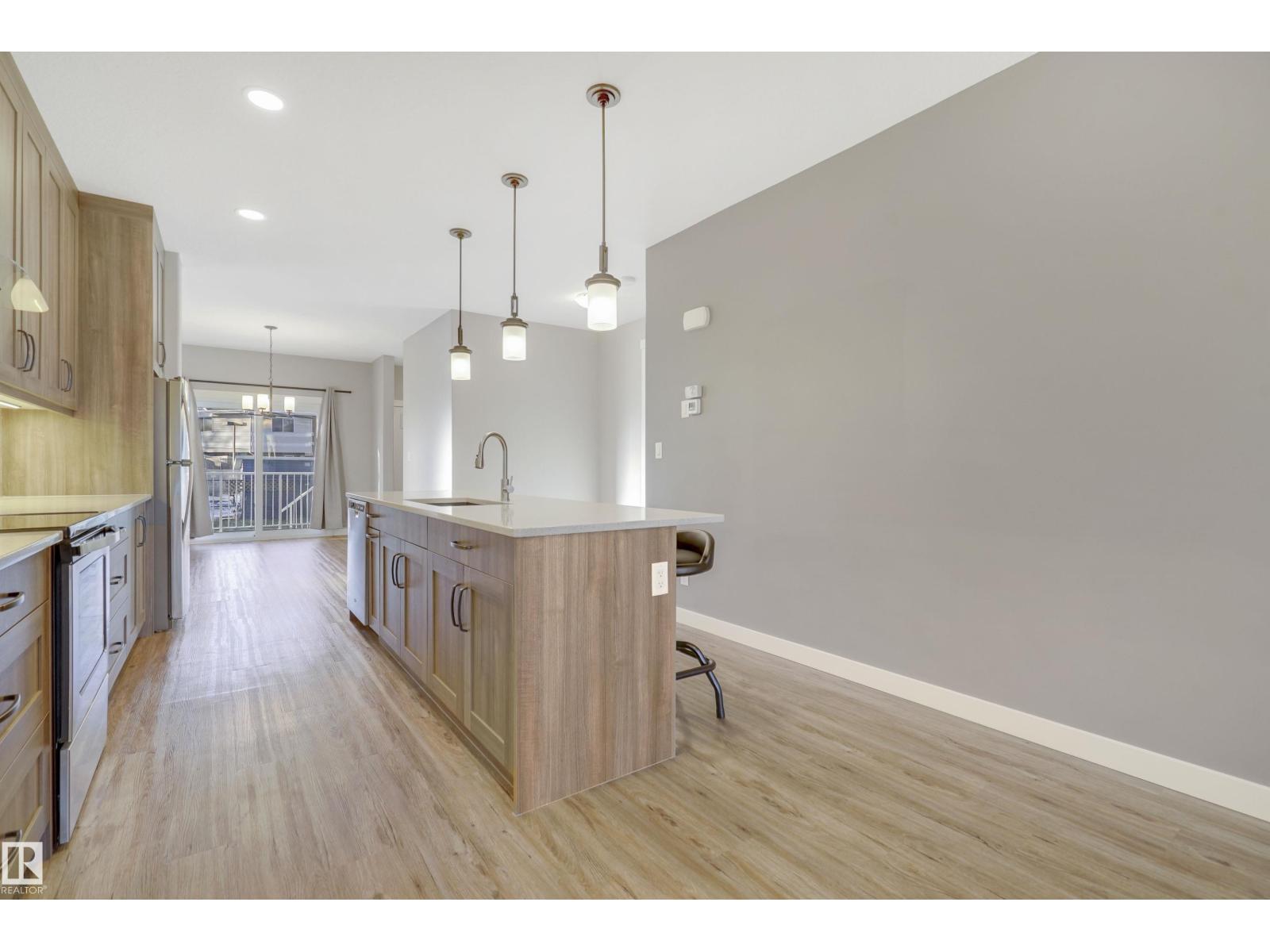 8540 89 St Nw, Edmonton, Alberta  T6C 3K3 - Photo 3 - E4466847