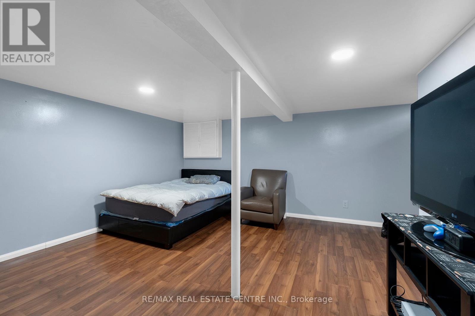 5 Hawkins Court, Brampton, Ontario  L6S 2N7 - Photo 25 - W12581172