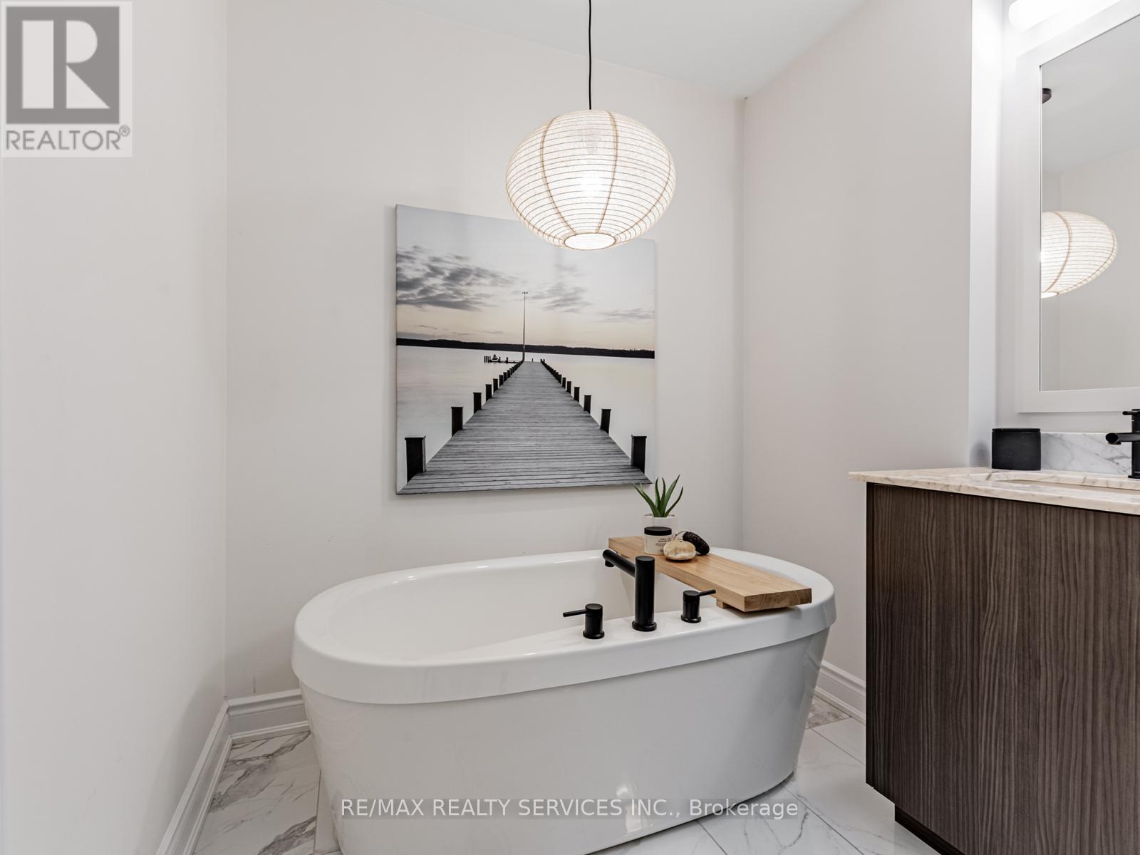 71 Elder Avenue, Toronto, Ontario  M8W 0B8 - Photo 20 - W12581218