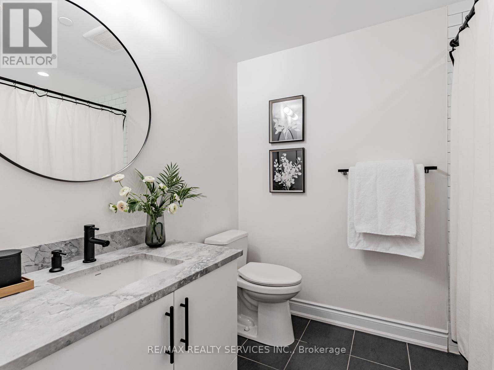 71 Elder Avenue, Toronto, Ontario  M8W 0B8 - Photo 24 - W12581218