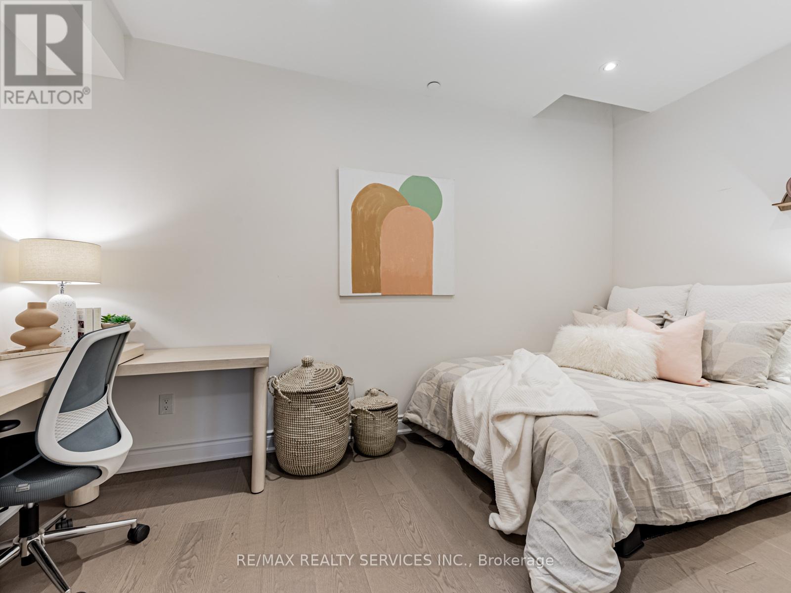 71 Elder Avenue, Toronto, Ontario  M8W 0B8 - Photo 27 - W12581218