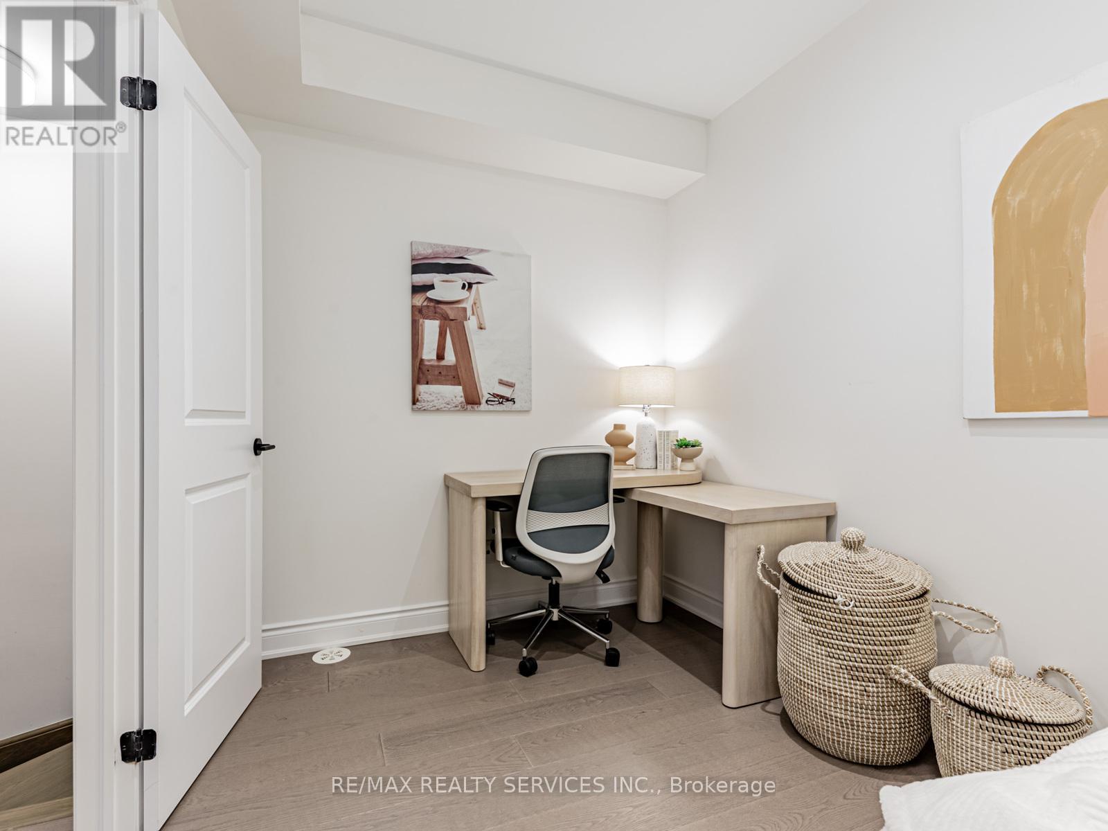 71 Elder Avenue, Toronto, Ontario  M8W 0B8 - Photo 5 - W12581218