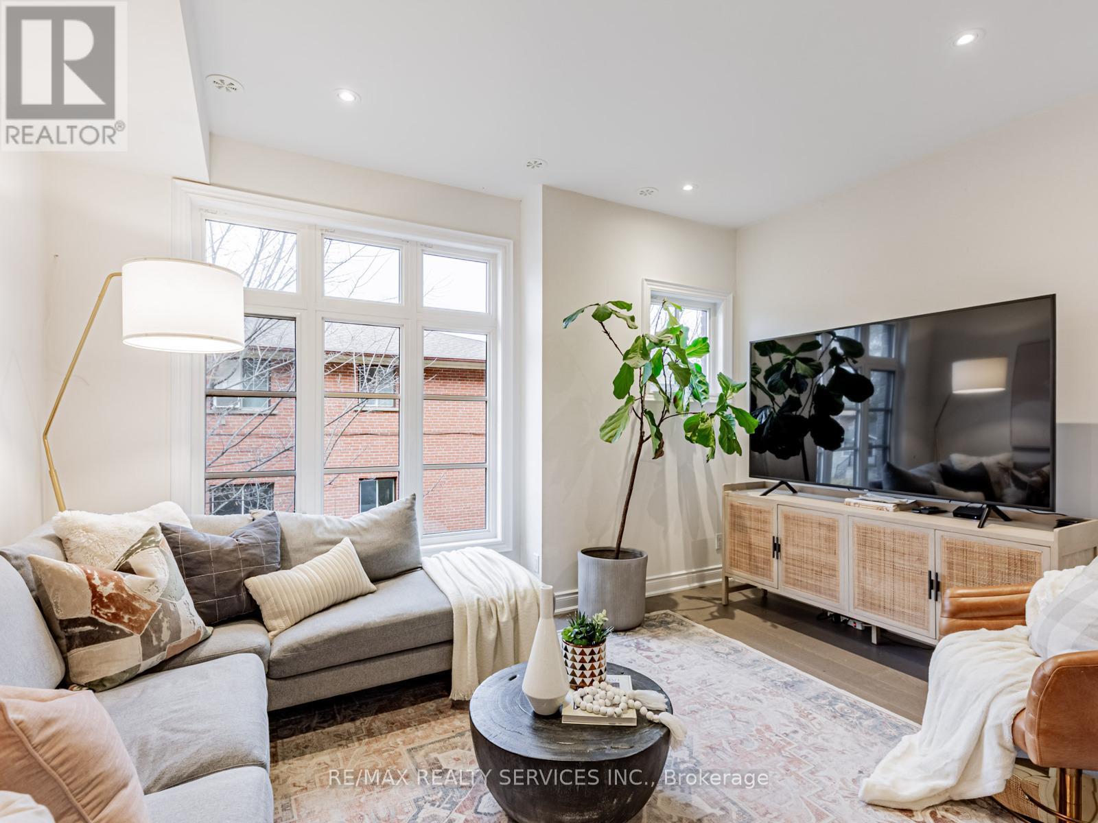 71 Elder Avenue, Toronto, Ontario  M8W 0B8 - Photo 8 - W12581218