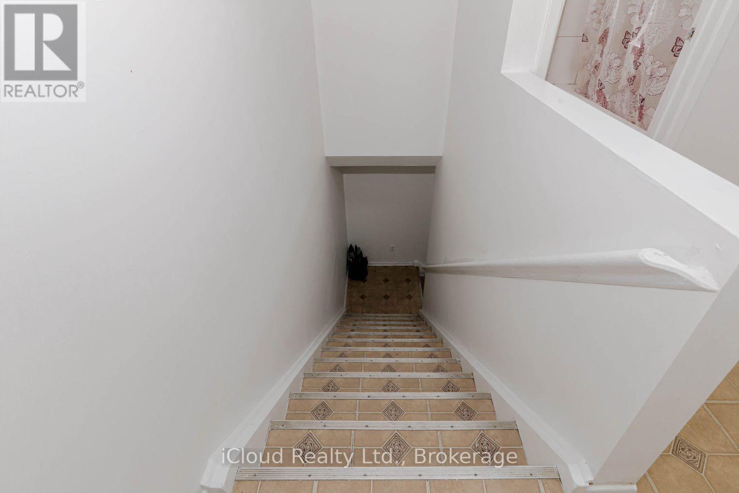 Unit 1 - 7406 Darcel Avenue E, Mississauga, Ontario  L4T 2X7 - Photo 16 - W12581244