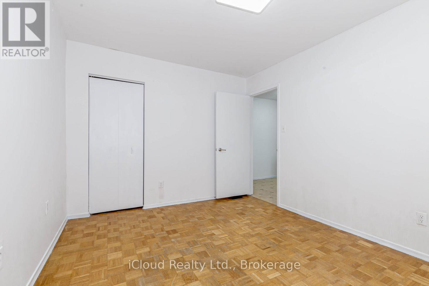 Unit 1 - 7406 Darcel Avenue E, Mississauga, Ontario  L4T 2X7 - Photo 25 - W12581244