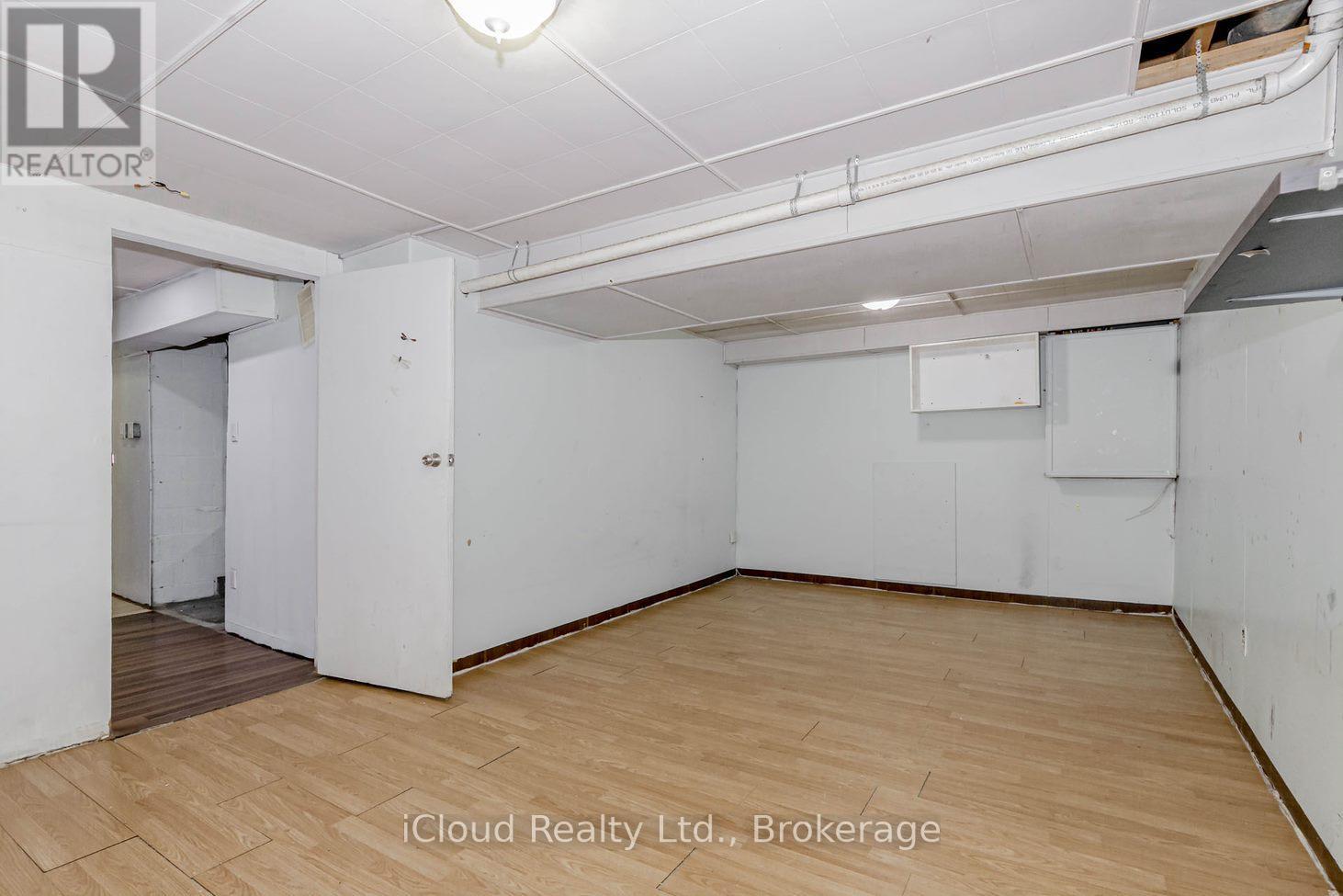 Unit 1 - 7406 Darcel Avenue E, Mississauga, Ontario  L4T 2X7 - Photo 27 - W12581244