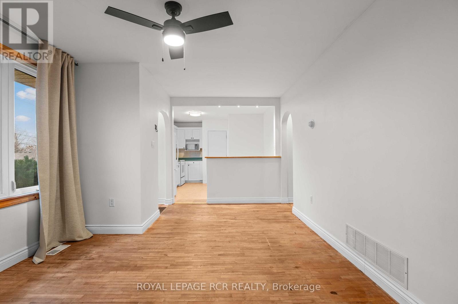 86 Bythia Street, Orangeville, Ontario L9W 2S6 - Photo 12 - W12581268