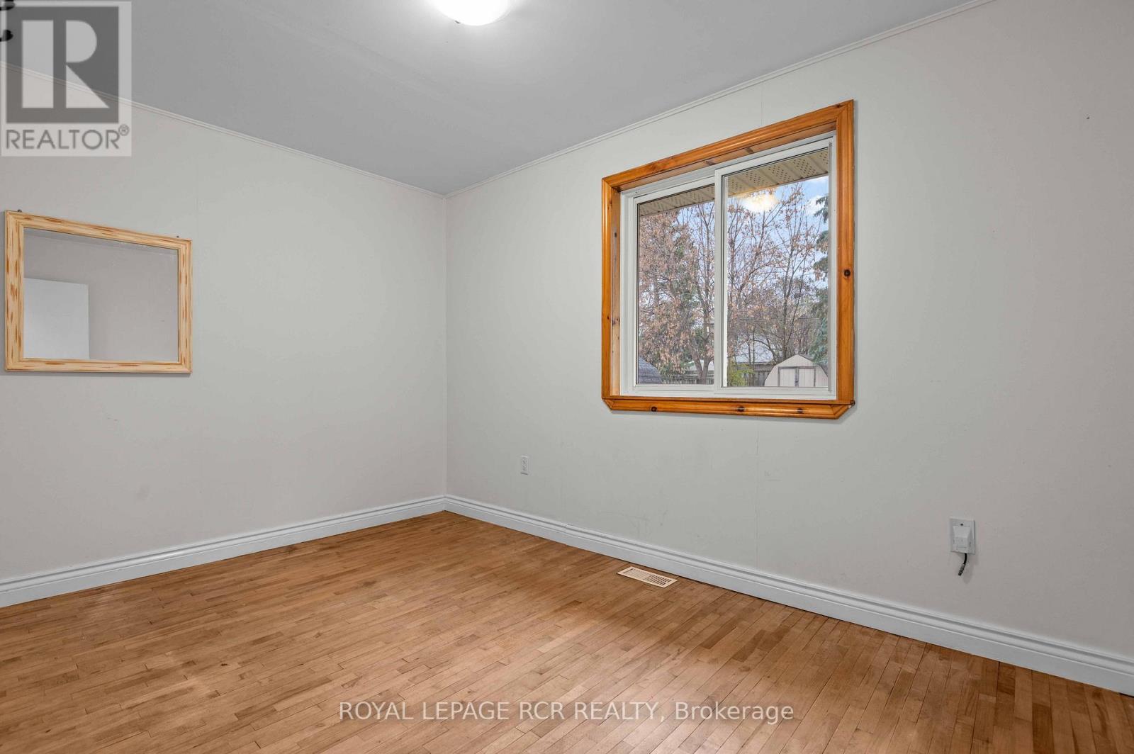 86 Bythia Street, Orangeville, Ontario L9W 2S6 - Photo 27 - W12581268