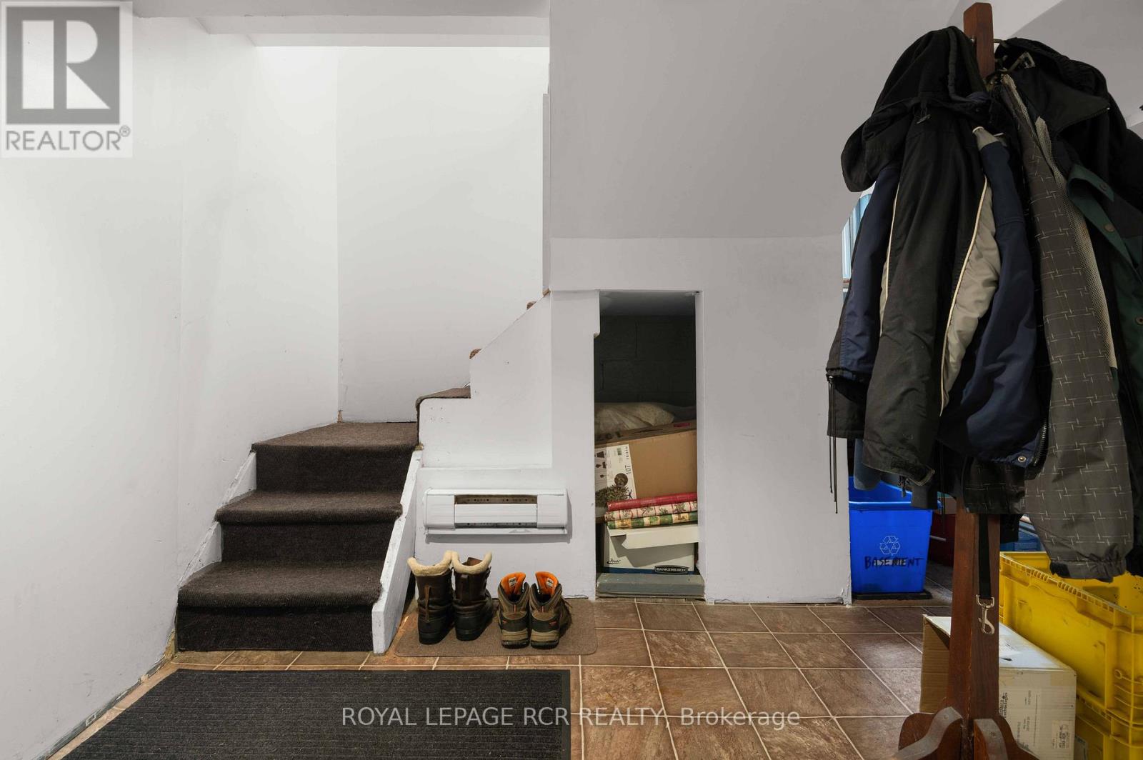 86 Bythia Street, Orangeville, Ontario L9W 2S6 - Photo 35 - W12581268