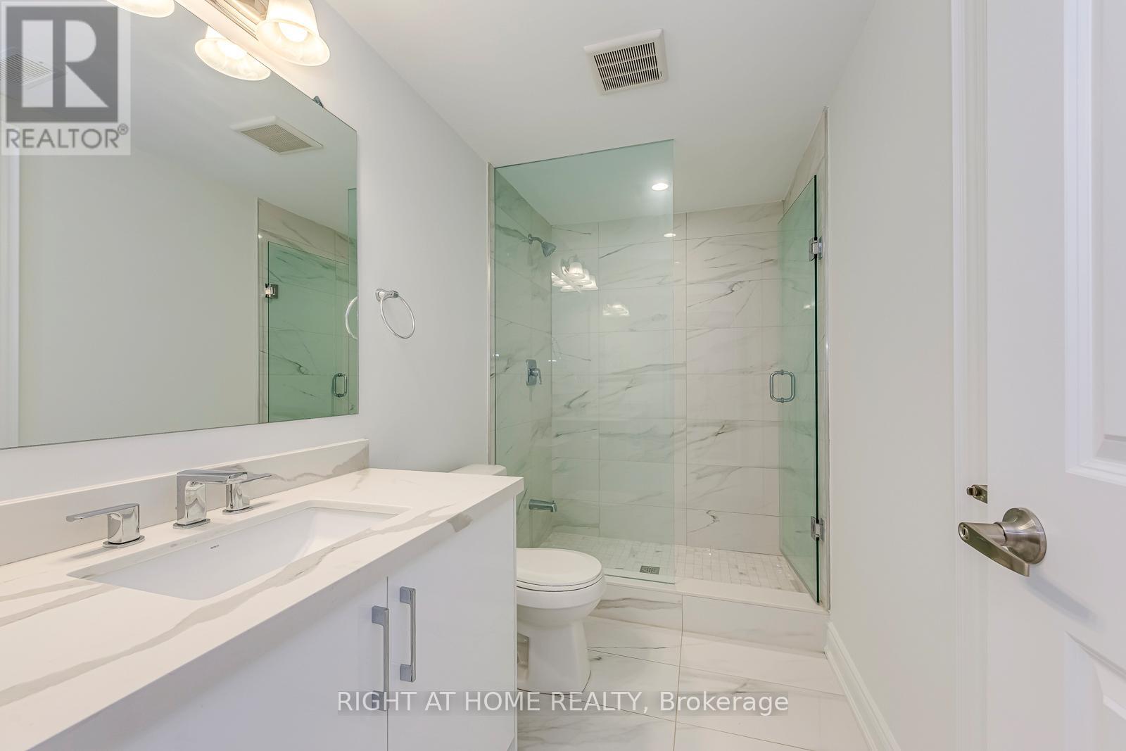 2579 Islington Avenue, Toronto, Ontario  M9V 4A2 - Photo 41 - W12581292