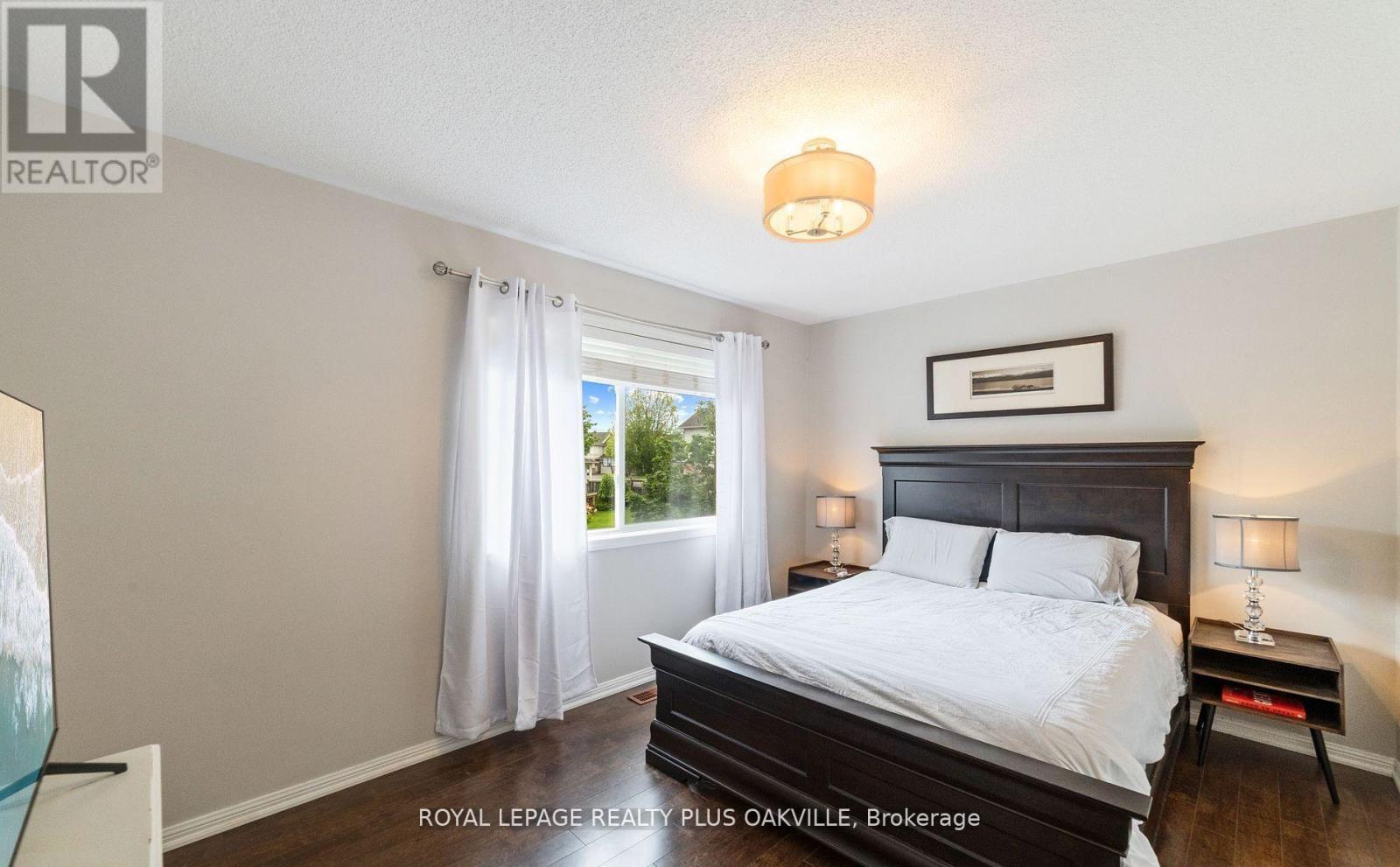 2185 Baronwood Drive, Oakville, Ontario  L6M 4S4 - Photo 15 - W12581298