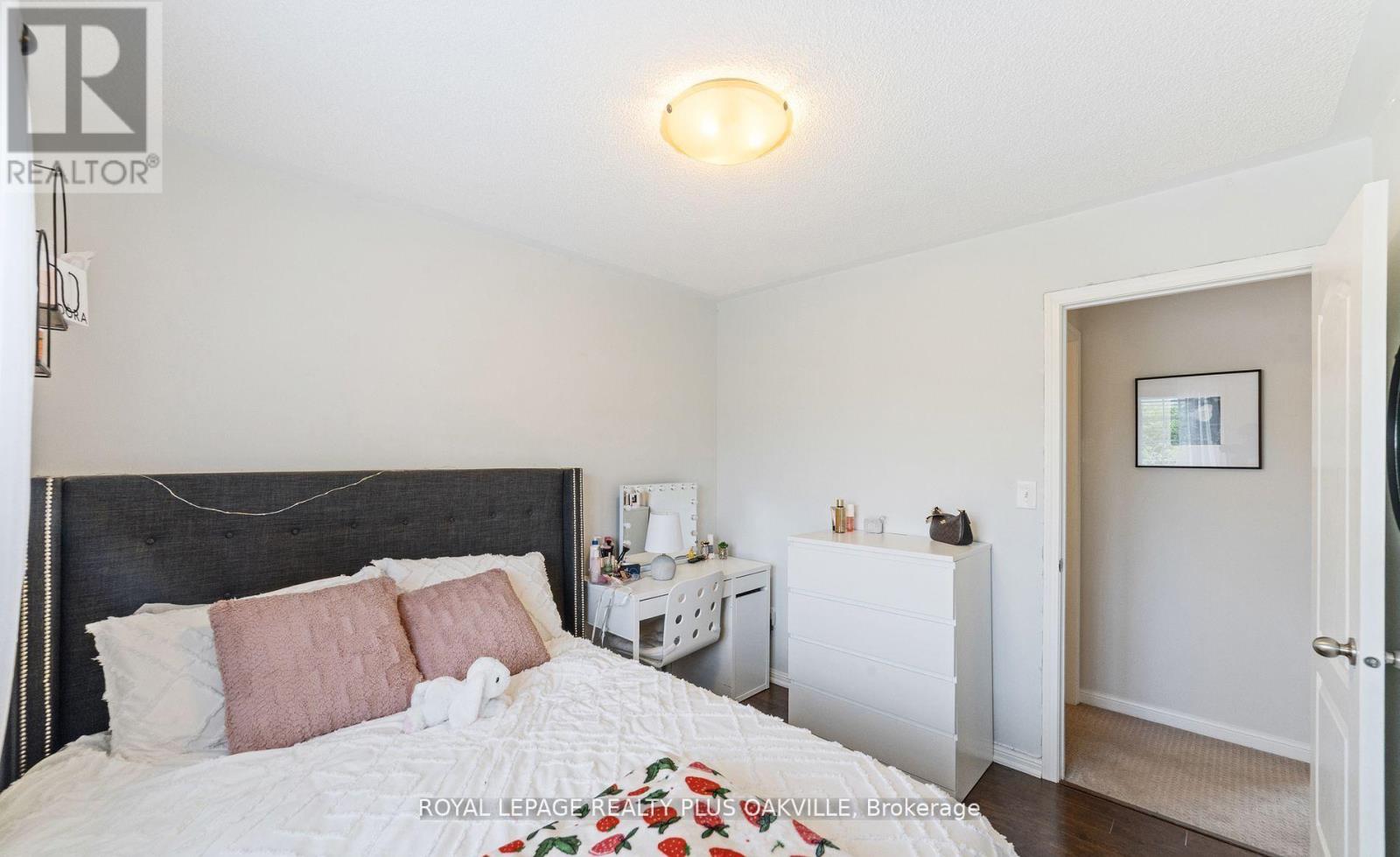 2185 Baronwood Drive, Oakville, Ontario  L6M 4S4 - Photo 20 - W12581298