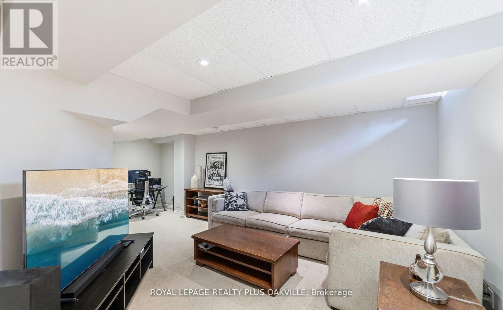 2185 Baronwood Drive, Oakville, Ontario  L6M 4S4 - Photo 24 - W12581298