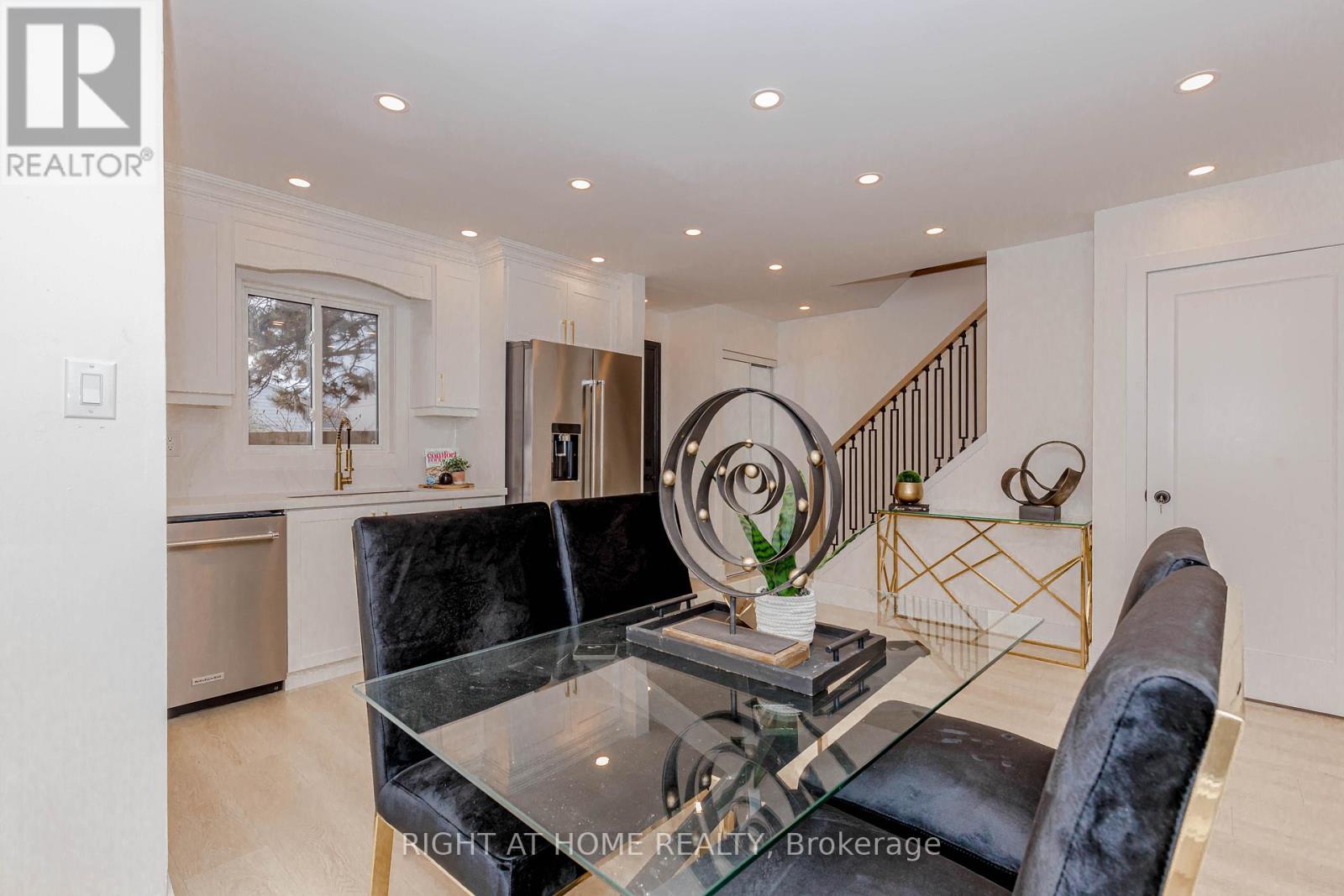 1 Homeland Court, Brampton, Ontario  L6S 1R8 - Photo 11 - W12581330