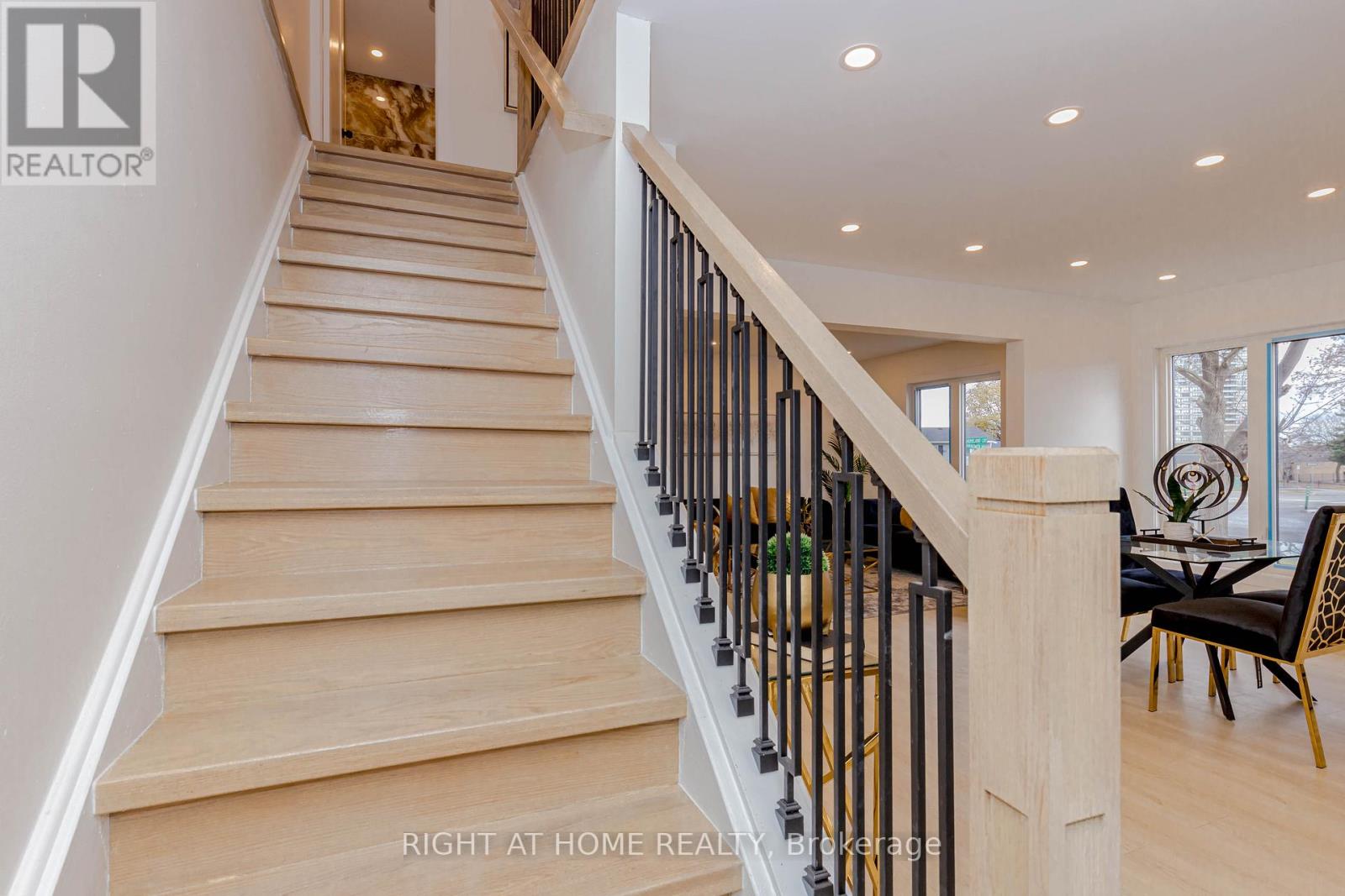 1 Homeland Court, Brampton, Ontario  L6S 1R8 - Photo 19 - W12581330