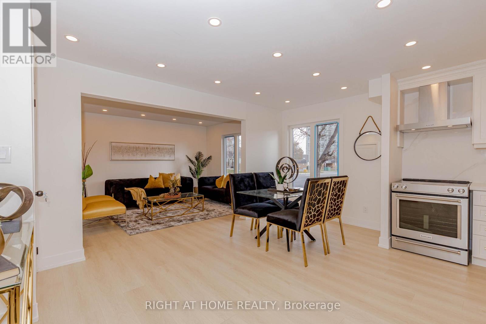 1 Homeland Court, Brampton, Ontario  L6S 1R8 - Photo 6 - W12581330