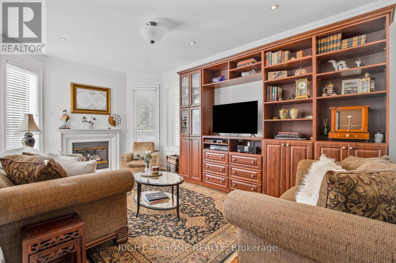 3351 Hayhurst Crescent, Oakville, Ontario  L6L 6T8 - Photo 13 - W12581394