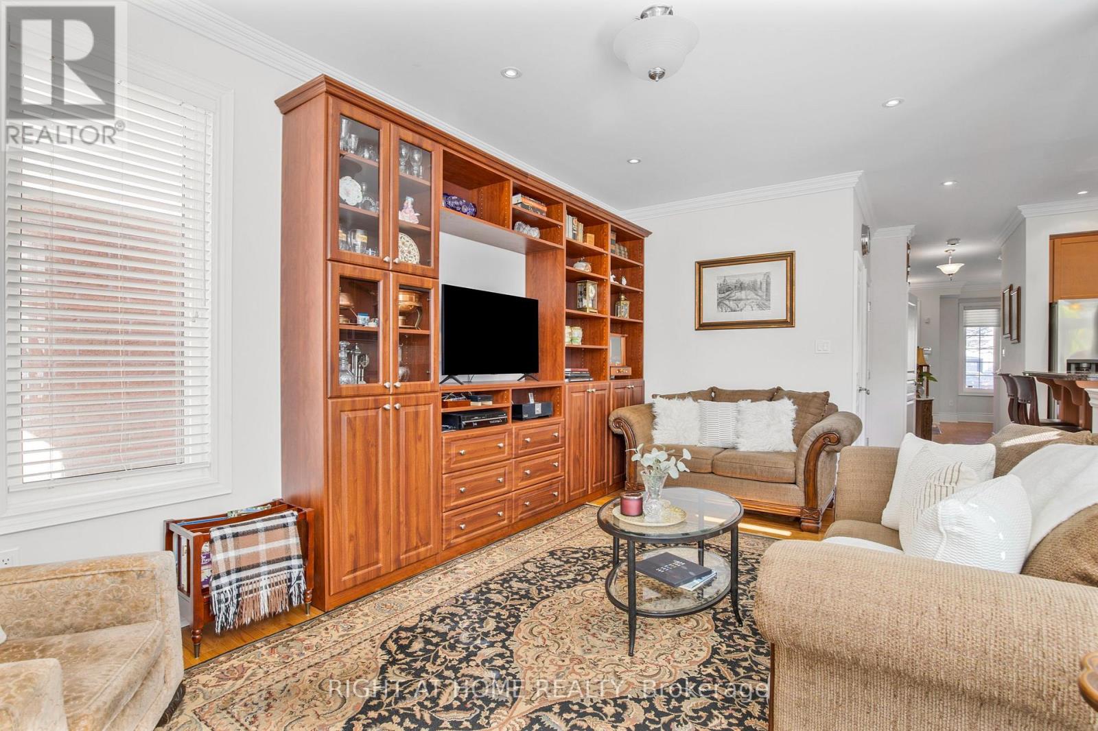 3351 Hayhurst Crescent, Oakville, Ontario  L6L 6T8 - Photo 15 - W12581394