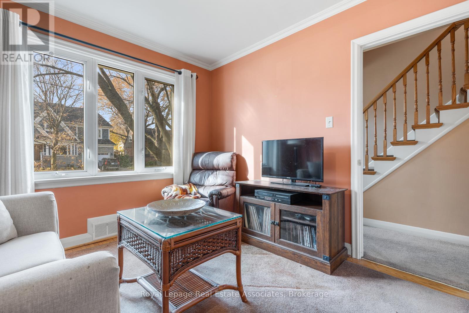 1587 Muir Road, Mississauga, Ontario  L5E 2J3 - Photo 16 - W12581396