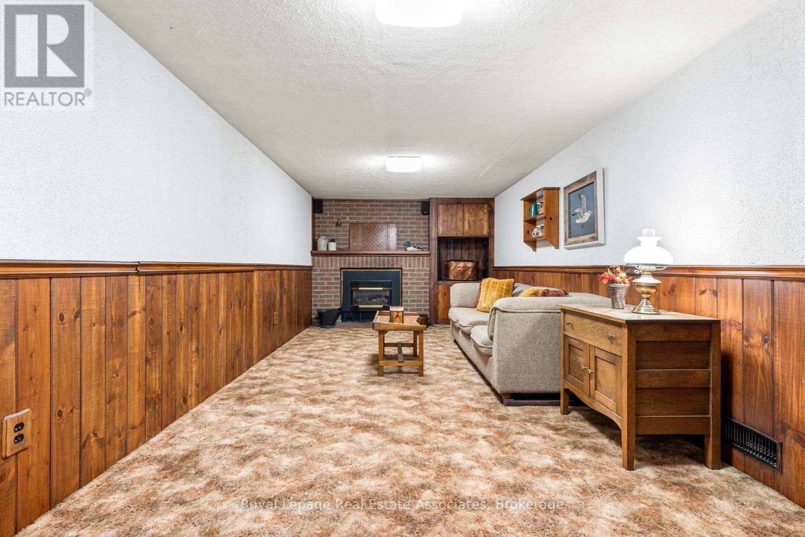 1587 Muir Road, Mississauga, Ontario  L5E 2J3 - Photo 23 - W12581396