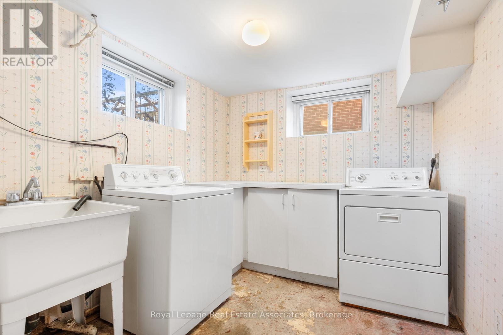 1587 Muir Road, Mississauga, Ontario  L5E 2J3 - Photo 27 - W12581396