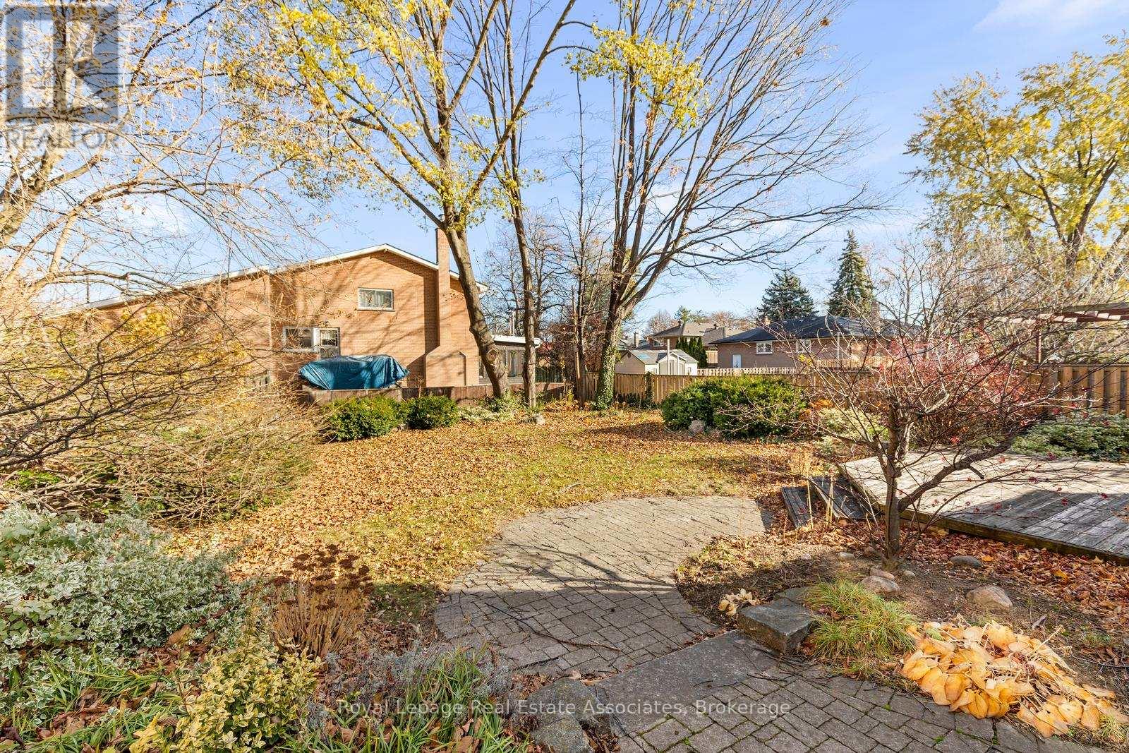 1587 Muir Road, Mississauga, Ontario  L5E 2J3 - Photo 28 - W12581396