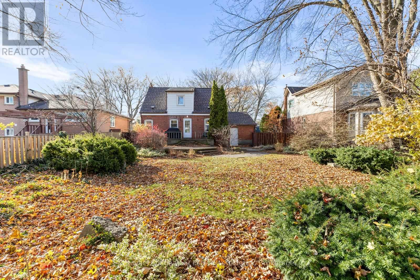 1587 Muir Road, Mississauga, Ontario  L5E 2J3 - Photo 29 - W12581396