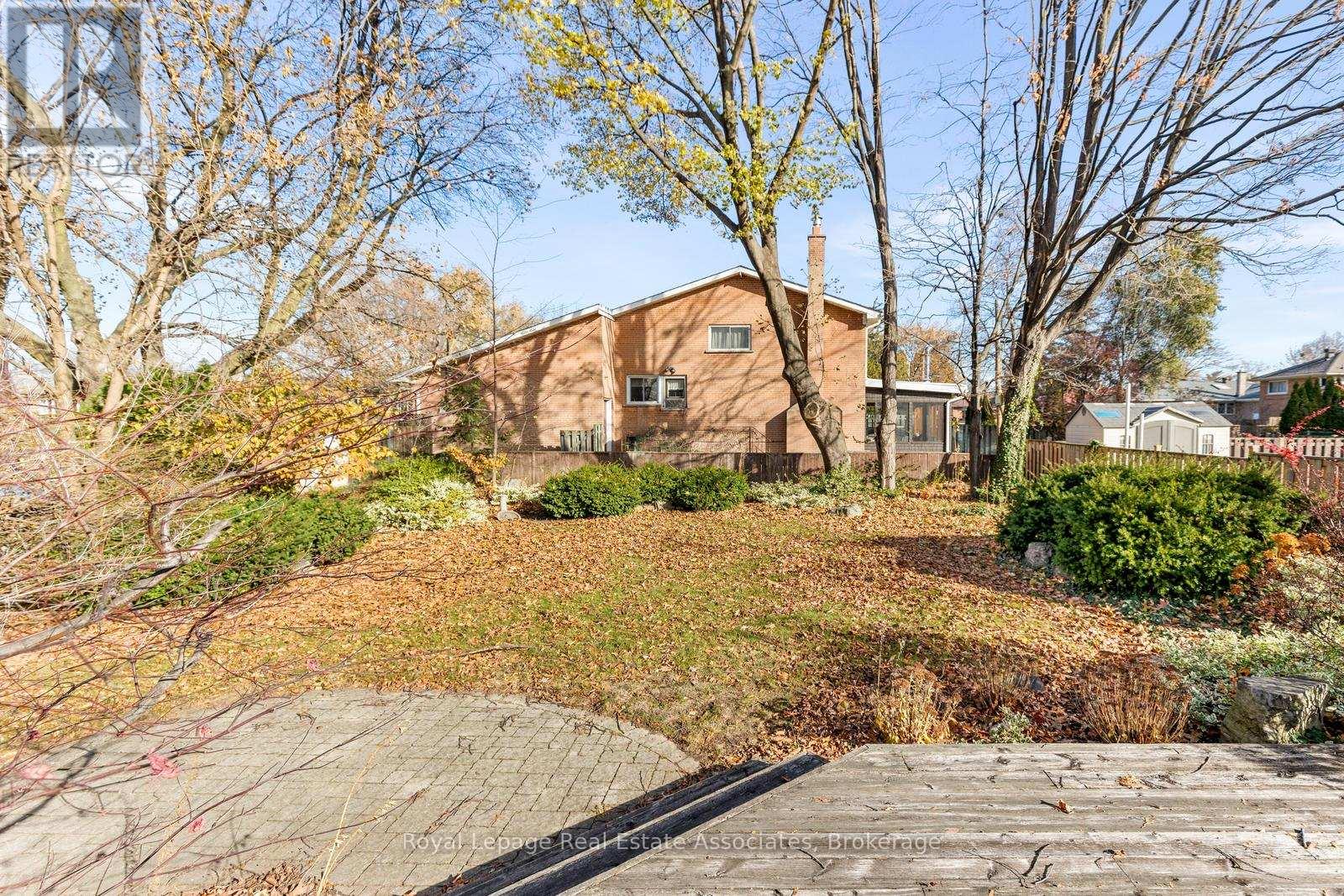 1587 Muir Road, Mississauga, Ontario  L5E 2J3 - Photo 31 - W12581396