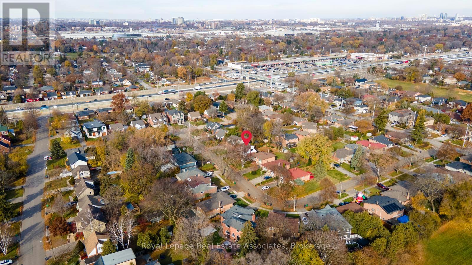 1587 Muir Road, Mississauga, Ontario  L5E 2J3 - Photo 39 - W12581396