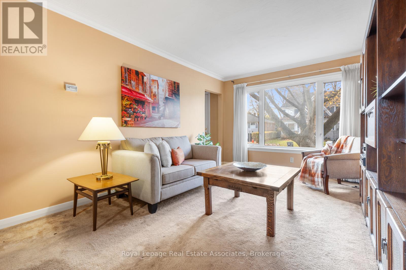 1587 Muir Road, Mississauga, Ontario  L5E 2J3 - Photo 7 - W12581396