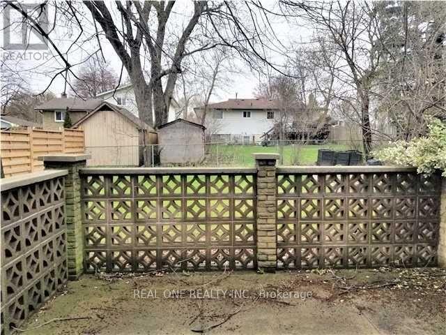 79 Osborne Crescent, Oakville, Ontario  L6H 1G2 - Photo 13 - W12581422