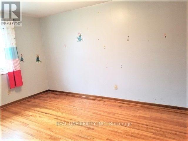 79 Osborne Crescent, Oakville, Ontario  L6H 1G2 - Photo 7 - W12581422