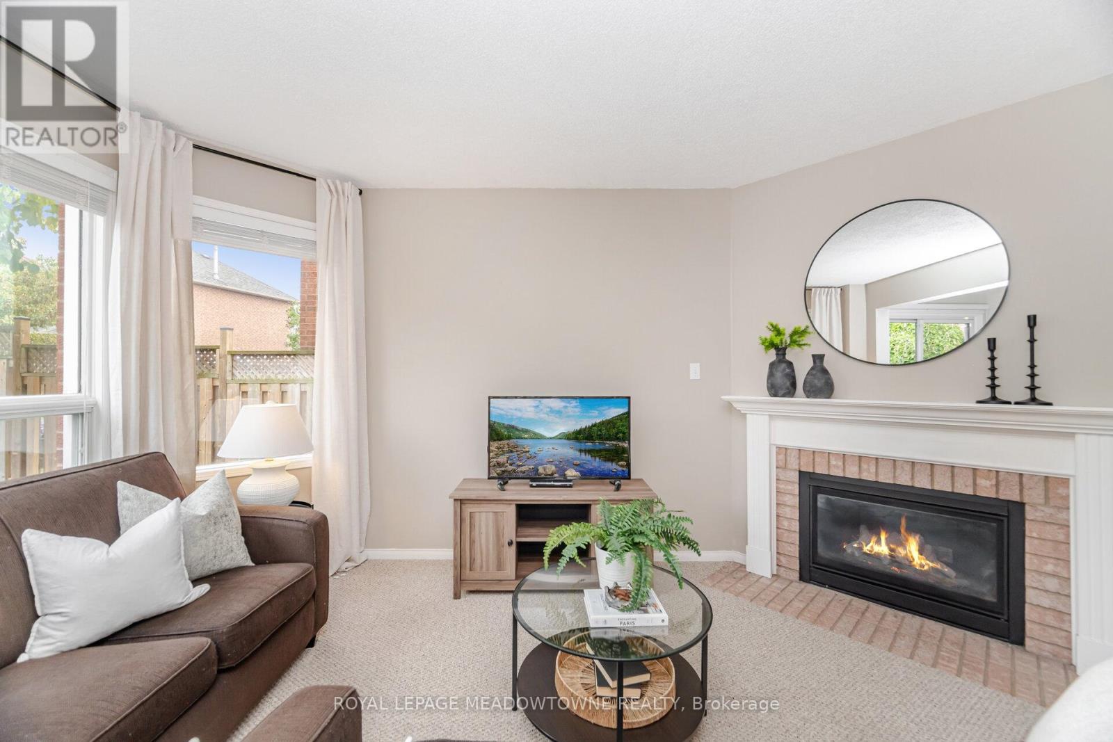 33 Harrop Avenue, Halton Hills, Ontario  L7G 5R4 - Photo 16 - W12581430