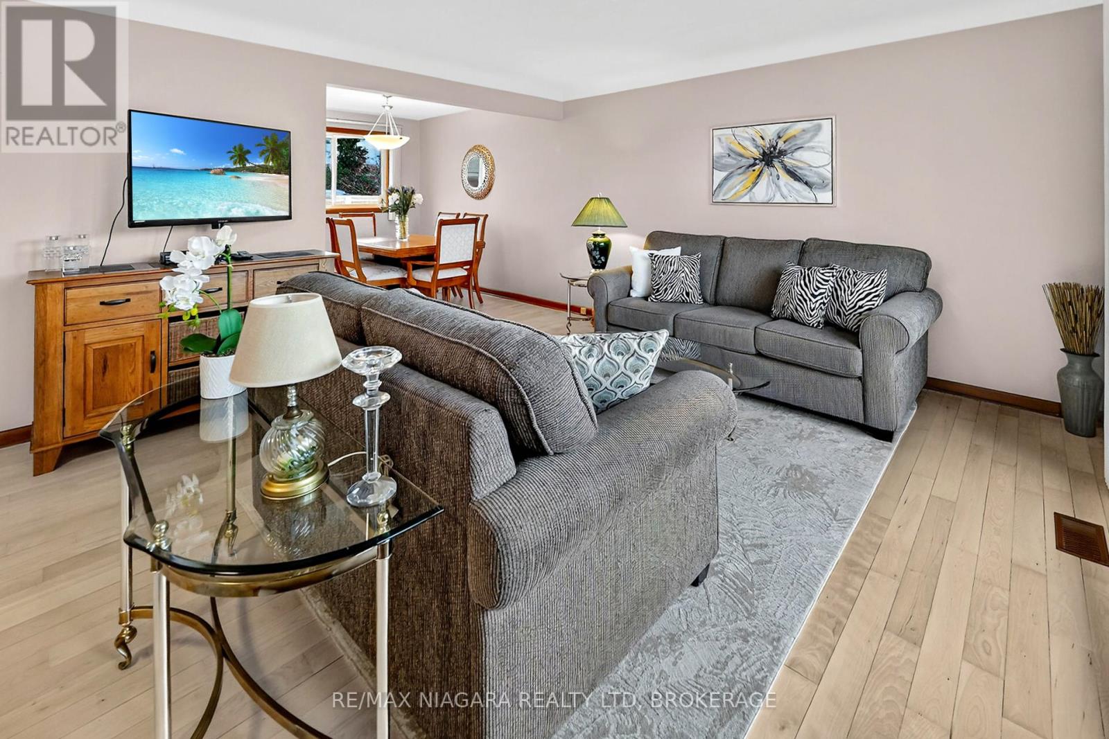 3 Donalda Court, St. Catharines, Ontario L2M 7E7 - Photo 16 - X12581542