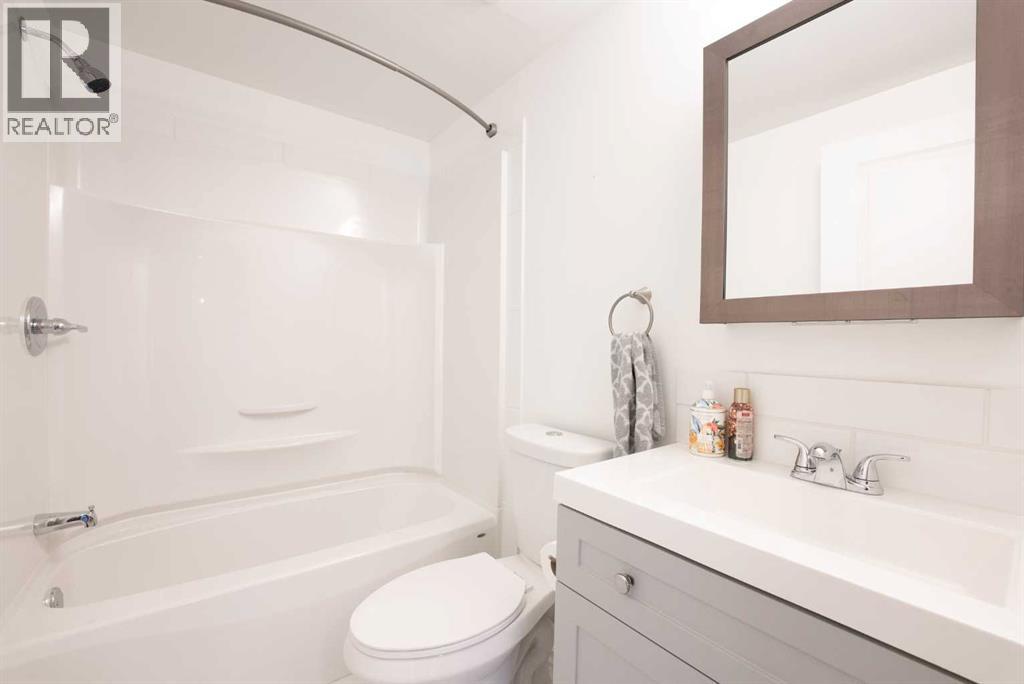 42 Westover Crescent, Claresholm, Alberta  T0L 0T0 - Photo 12 - A2271879