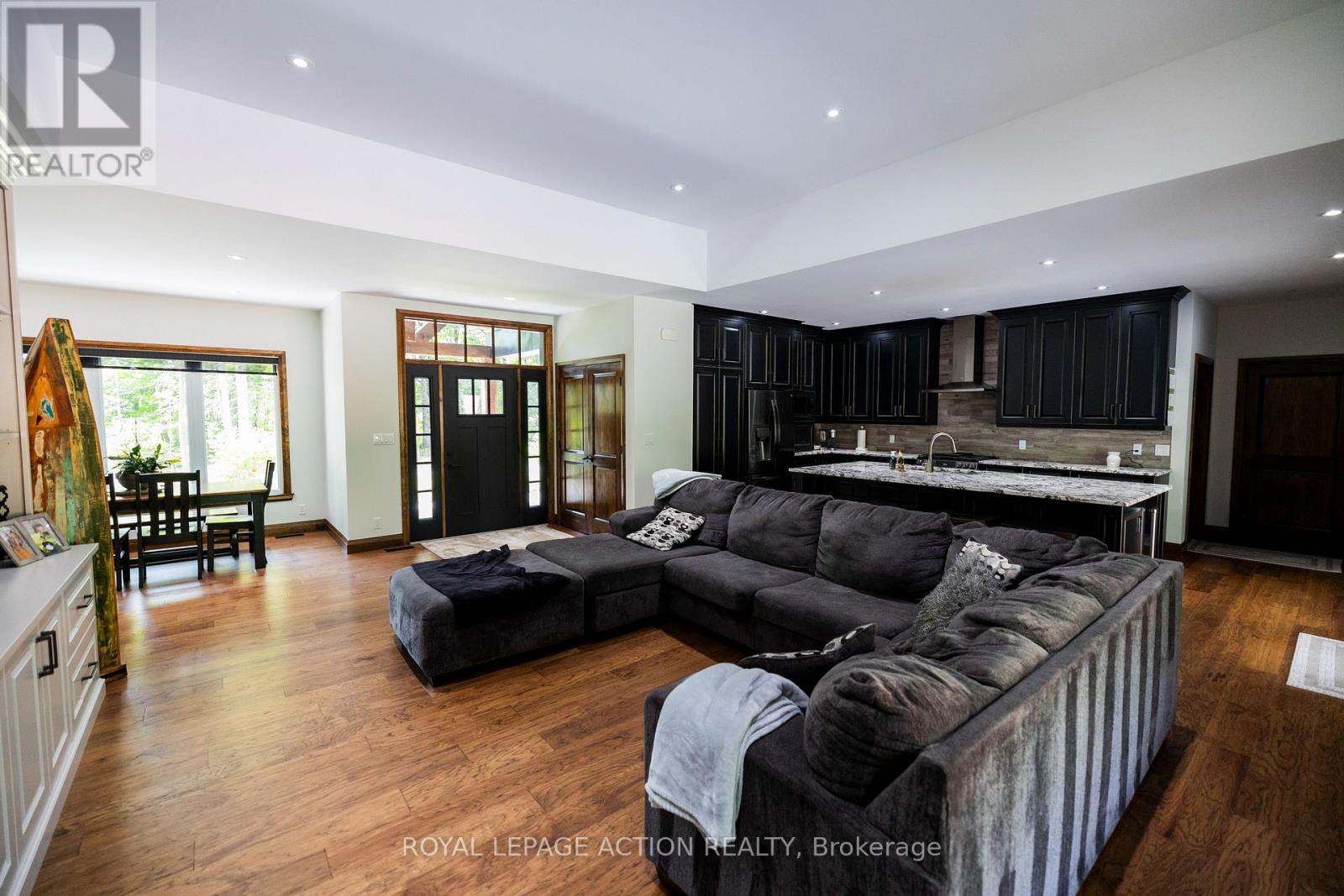 79 Concession 3, Norfolk, Ontario  N0E 1Z0 - Photo 4 - X12581332