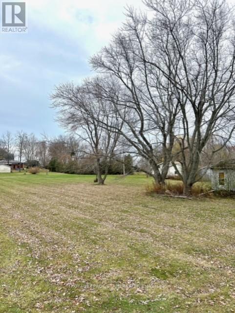 740 Lakeshore Road, Haldimand, Ontario  N1A 2W6 - Photo 2 - X12581376